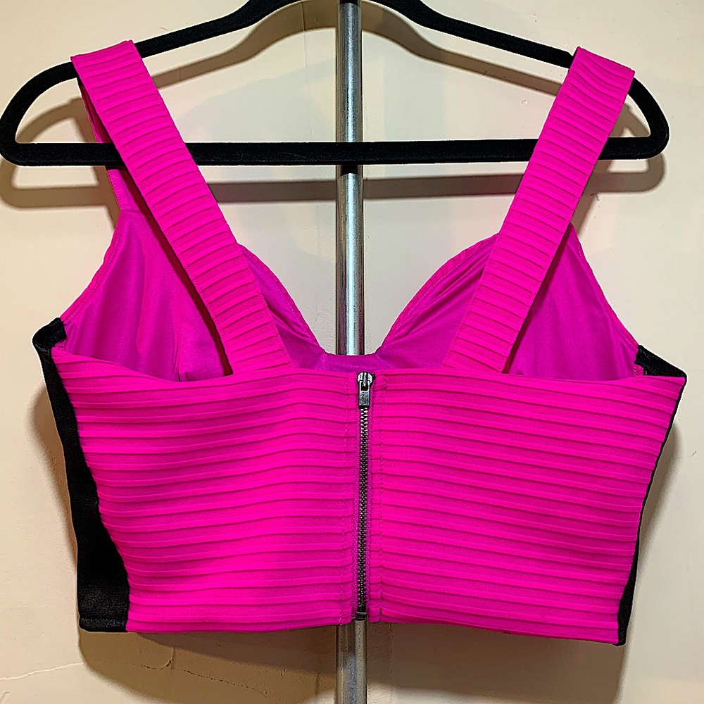 EXPRESS- Perfect condition, worn once! & a FREE pair of earrings:):) - Picture 5 of 7